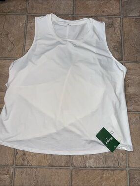 NWT Halara Cut Out Crossover Hem Yoga Tank Top White 1X Plus Size